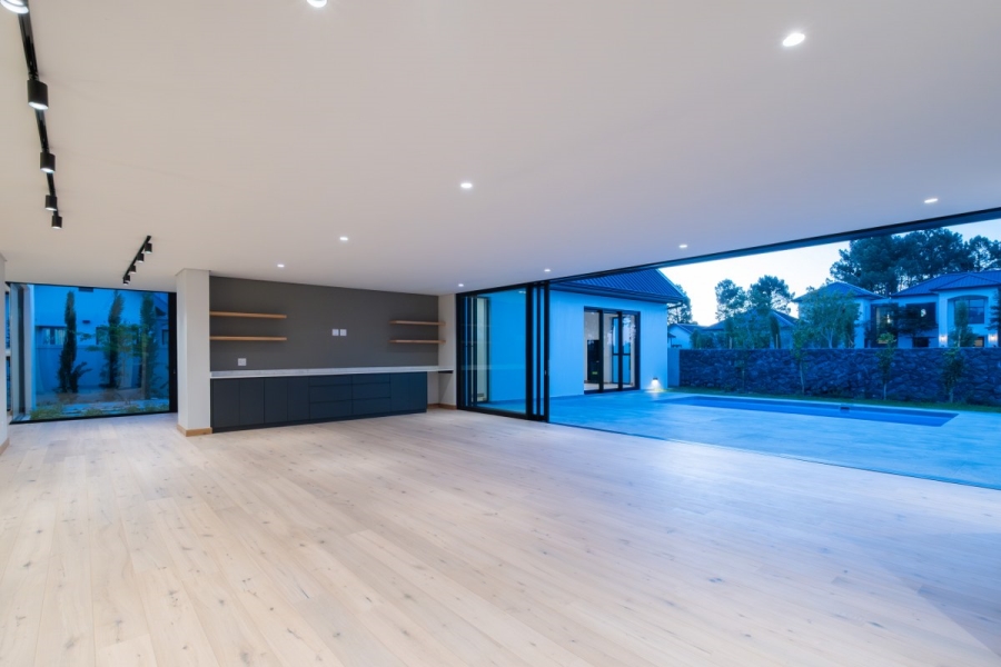 5 Bedroom Property for Sale in Val De Vie Estate Western Cape